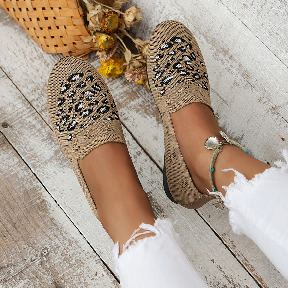 "Leopard-Mesh-Round-Toe-Flat-Slip-Ons – Trendy & Breathable Women's Flats | Comfortable, Stylish & Perfect for Everyday Wear"
